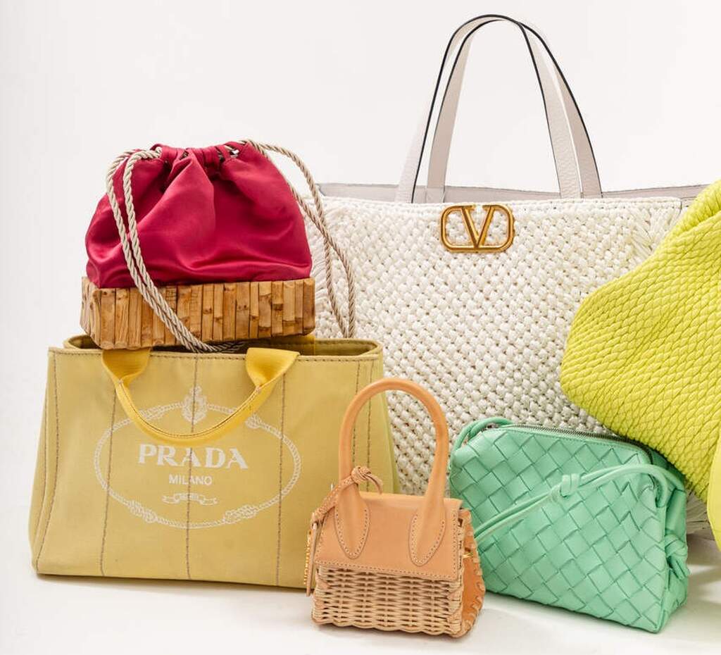 Bolsas coloridas e sofisticadas de luxo em composição fashionista destacam tendências do second hand sobre onde vender bolsas de grife usadas.