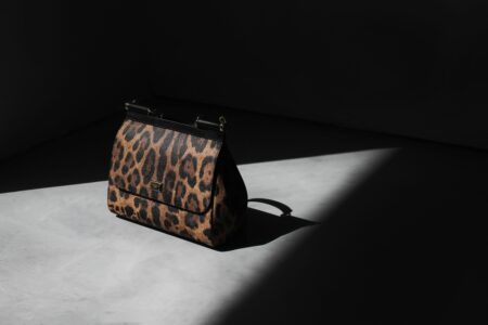 Bolsa de luxo mais barata: veja períodos de promoção