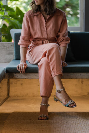 Look elegante para jantar em restaurante chique