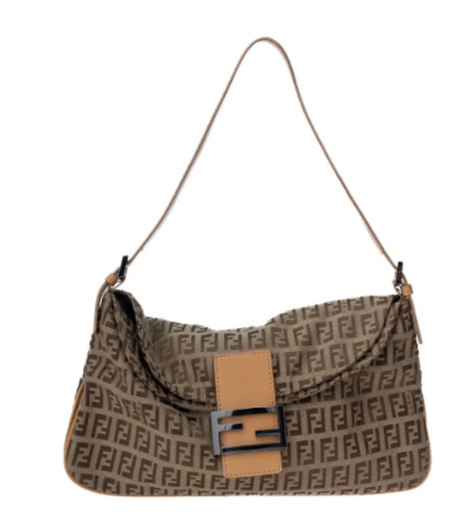 Bolsa Fendi vintage Zucca em lona monograma bege com detalhes em couro, modelo shoulder bag clássico e atemporal.